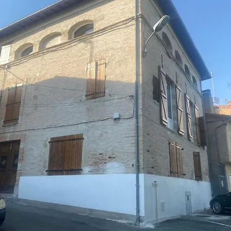 Du Chateau